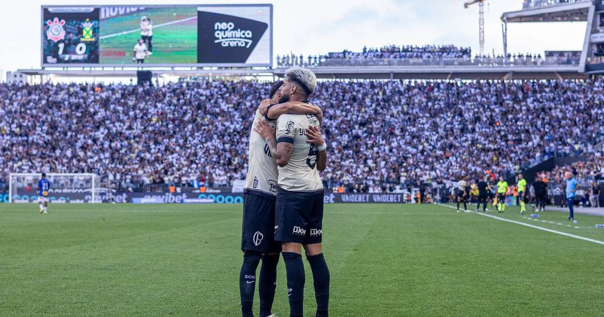 Corinthians supera Santo André nos acréscimos e vislumbra classificação heroica.