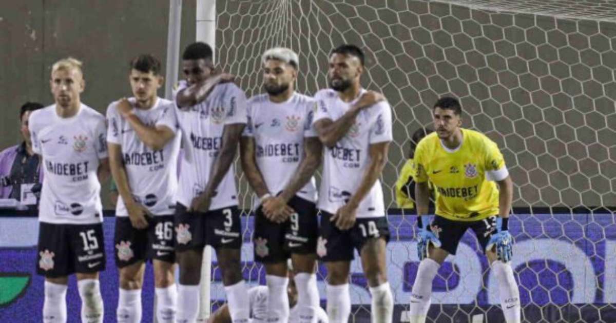 Corinthians planeja dois amistosos após eliminação no Paulista.