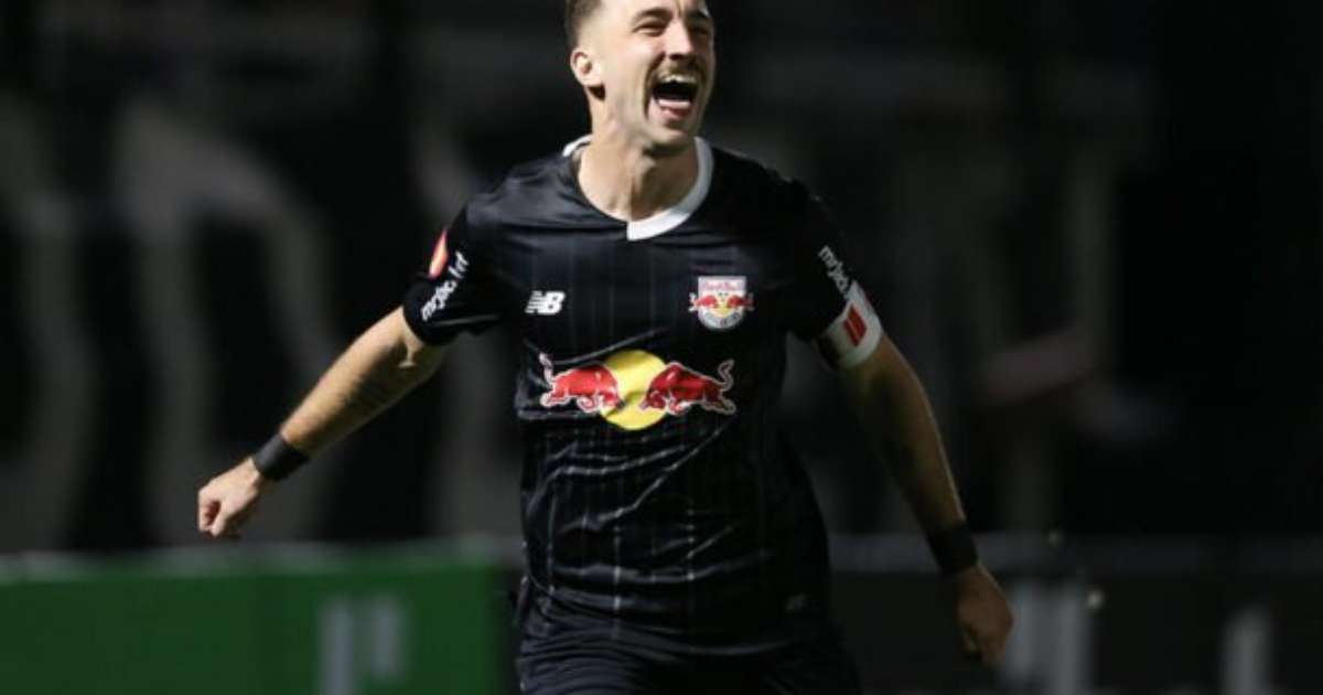 Flamengo regulariza chegada de Léo Ortiz ao Rio para reforçar equipe principal.