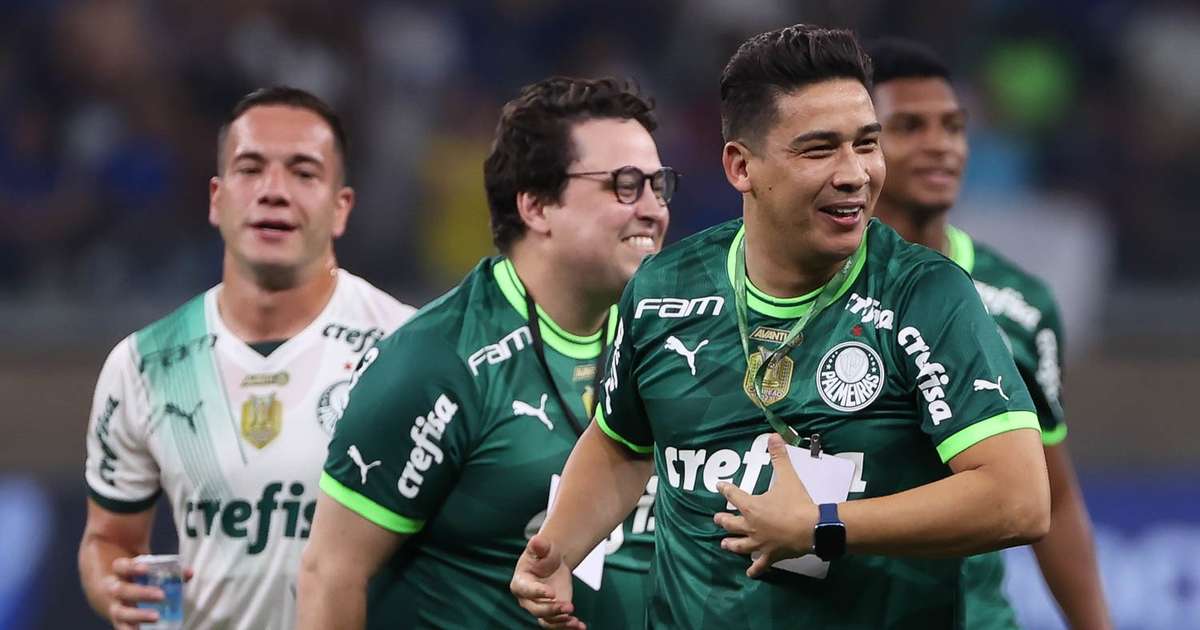 Palmeiras promove três funcionários para substituir saída de Cícero Souza