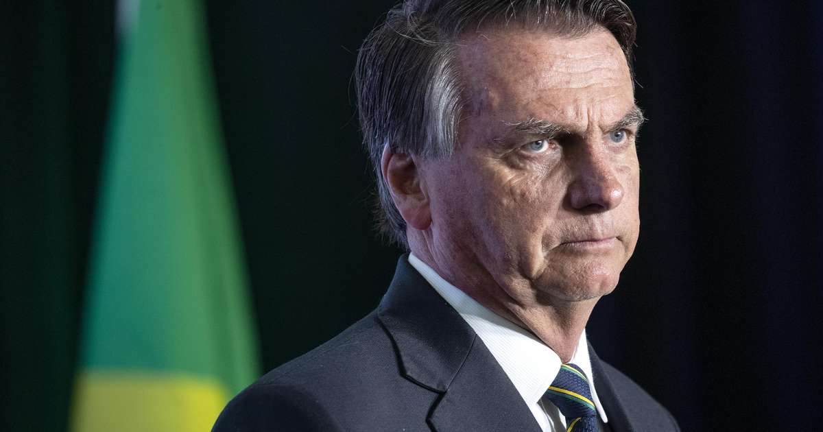 PF Indicia Bolsonaro E Mais 16 Por Falsificação No Cartão De Vacina De ...