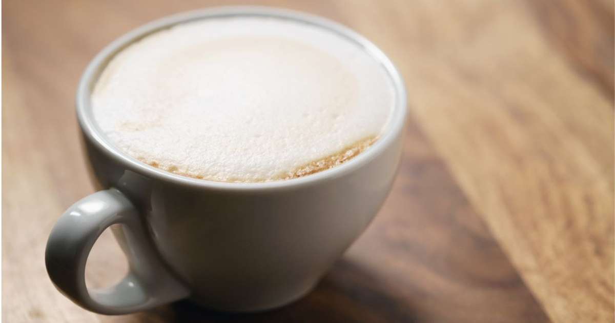 Flat white: como é esse café com leite sofisticado e fácil de fazer