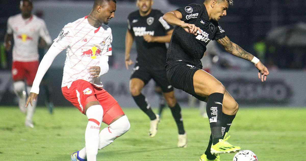 Com um a menos, Botafogo empata com o Red Bull Bragantino e vai à fase ...