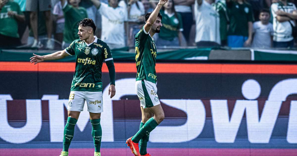 Flaco López brilha com hat-trick e Palmeiras avança na semifinal do Paulistão