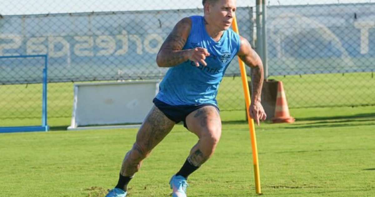 Soteldo treina para reforçar Grêmio no Gauchão