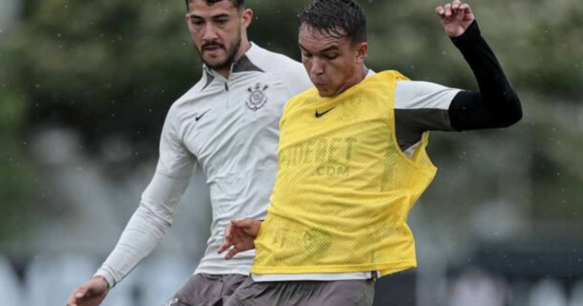 Corinthians treina em coletivo durante pausa da Data Fifa.