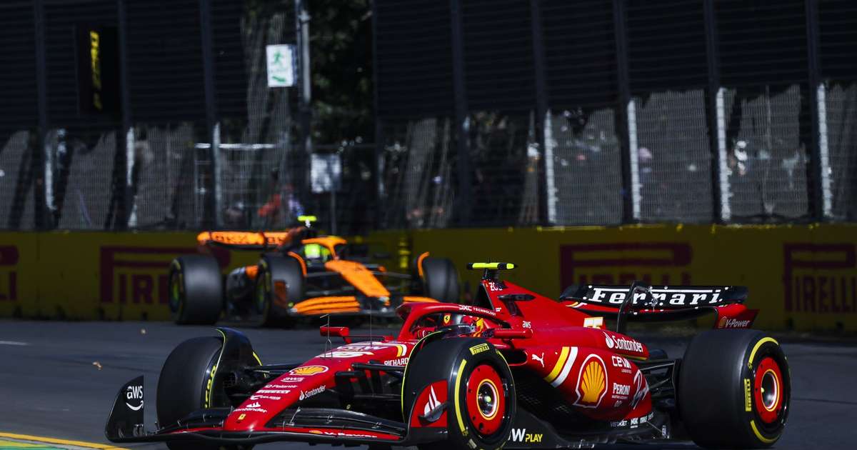 Com Verstappen fora, Carlos Sainz vence o GP da Austrália