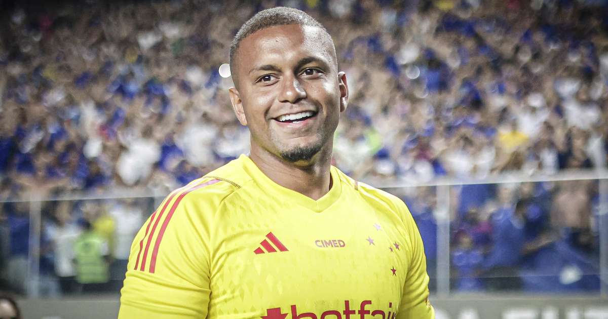 Cruzeiro negocia renovação do contrato do goleiro Anderson