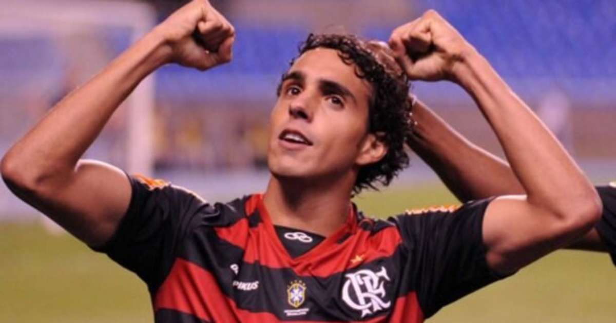 Diogo relembra desafios ao chegar no Flamengo durante período turbulento