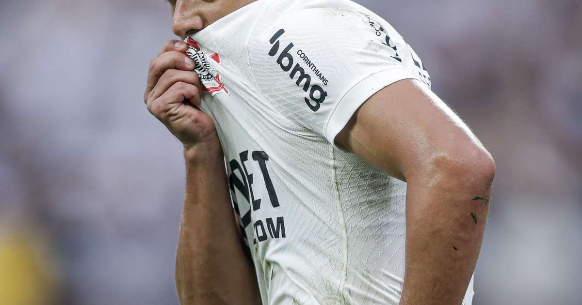 Romero se destaca com dois gols em amistoso contra o Londrina