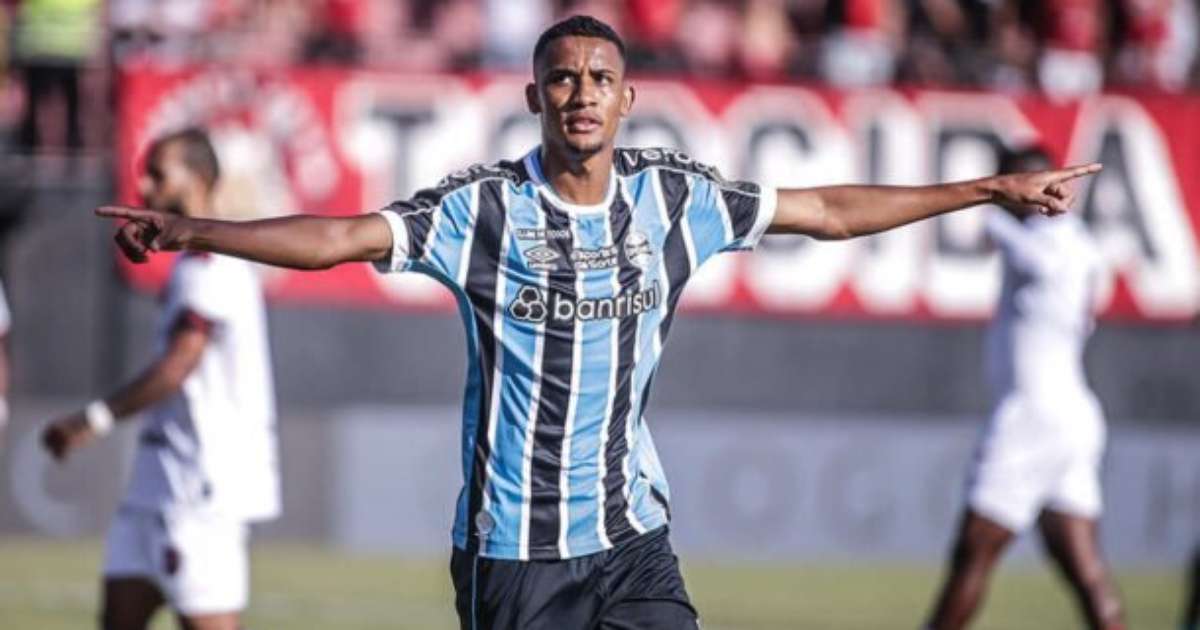 André desfalca Grêmio devido a lesão no tornozelo direito.