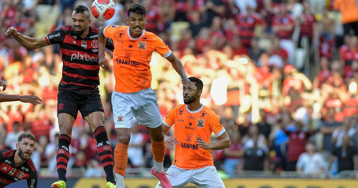 Fabrício Bruno destaca consistência defensiva do Flamengo em vitória: Time equilibrado