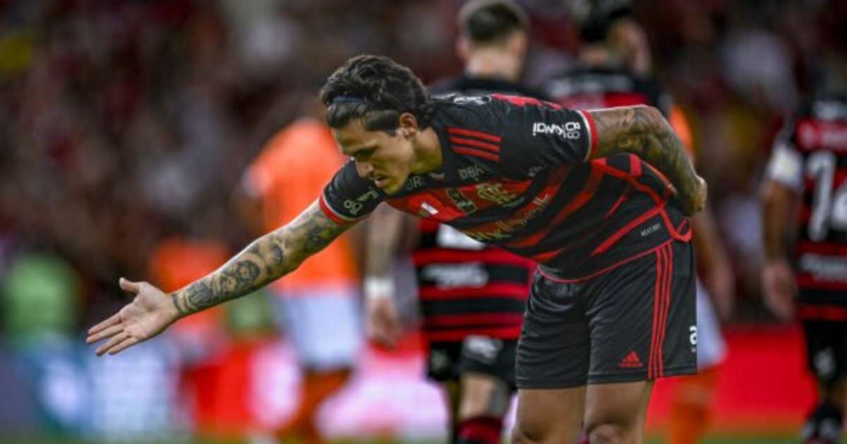 Flamengo se aproxima da conquista, porém gera desconfortos aos torcedores.