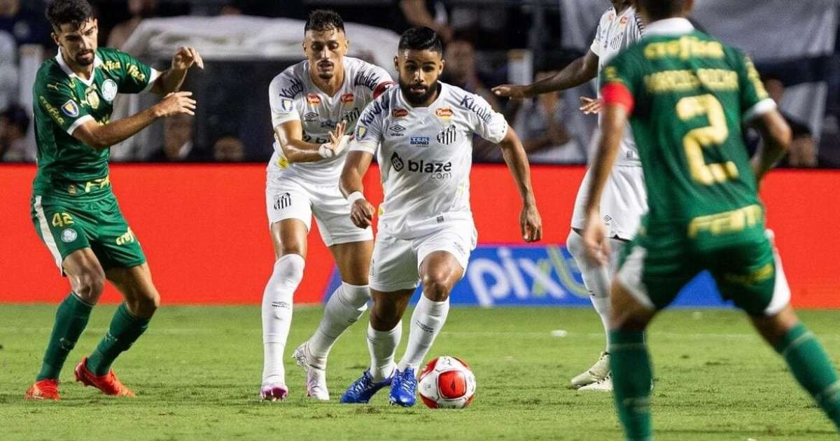Torcida palmeirense critica titular em derrota contra Santos: 