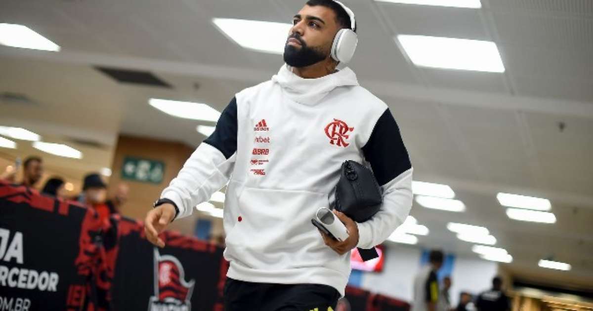 Presidente do Flamengo critica processo de renovação de contrato de Gabigol.