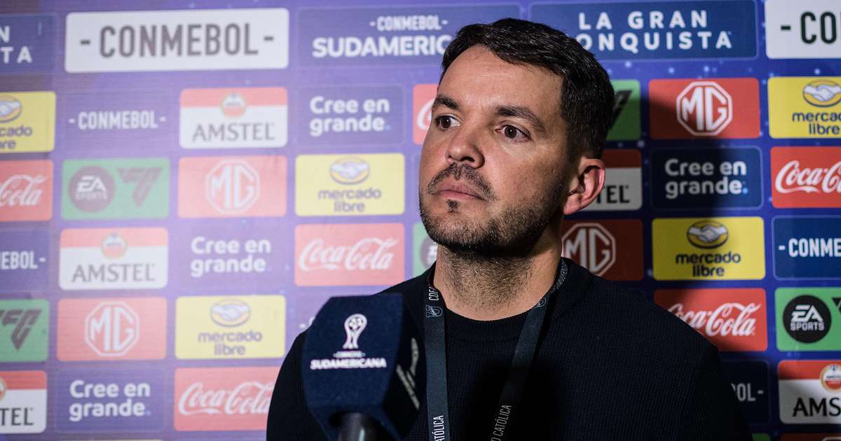 Cruzeiro empata na estreia da Sul-Americana; Larcamón destaca influência da altitude.