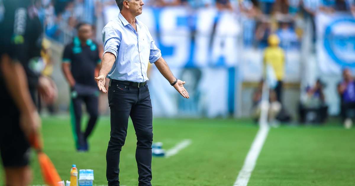 renato gaúcho alcança feito histórico e se iguala a recorde no grêmio.