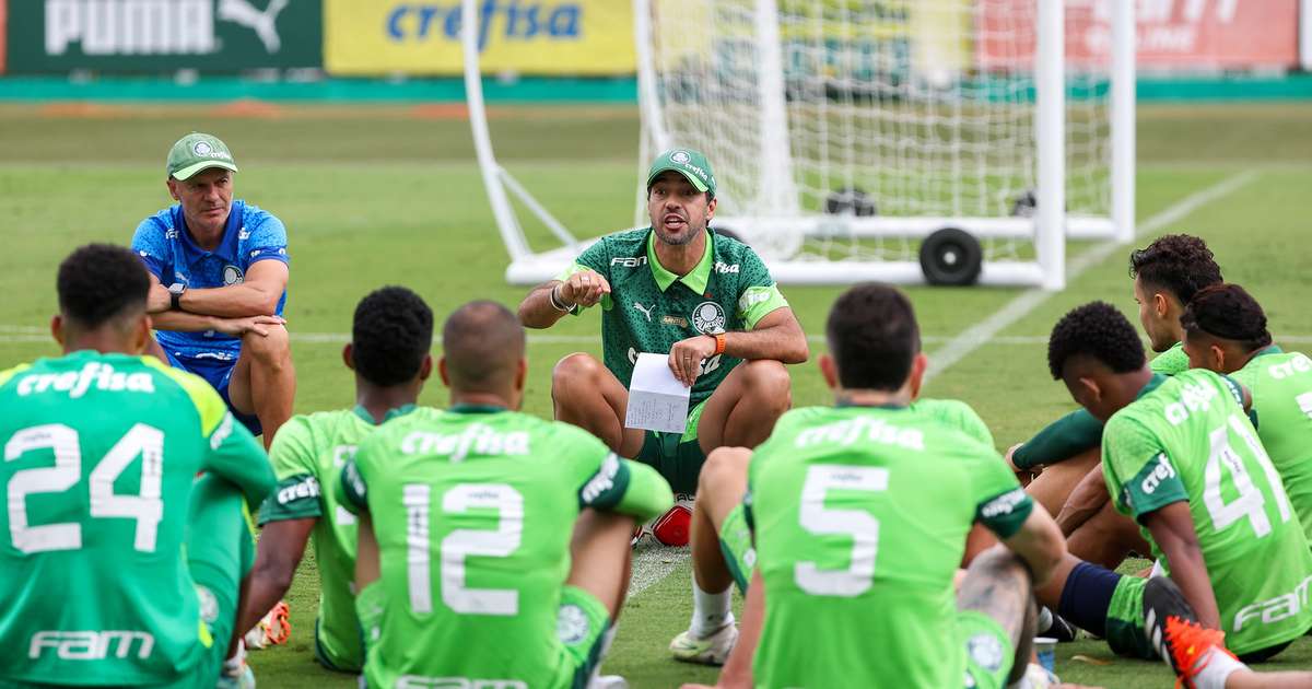 PROVÁVEL ESCALAÇÃO: Palmeiras encerra preparação para decisão contra o Santos; confira escalação provável.