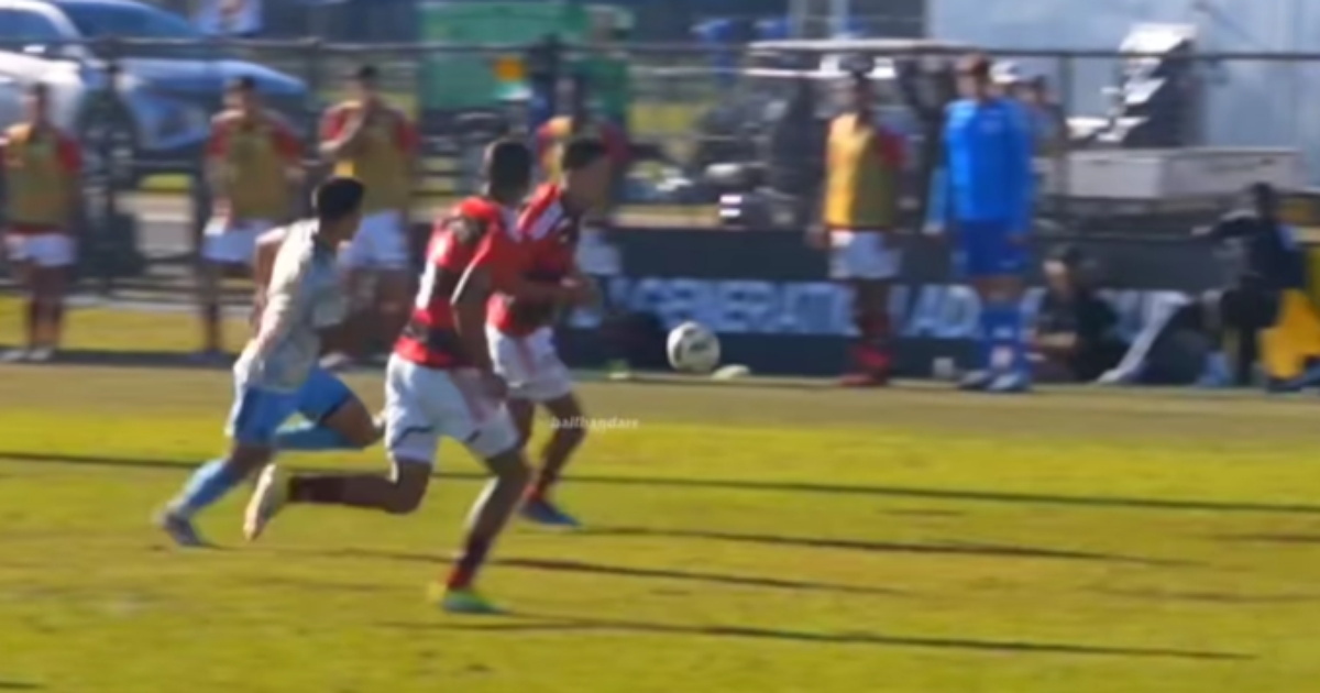 Flamengo denuncia racismo envolvendo atletas do sub-17 nos Estados Unidos.
