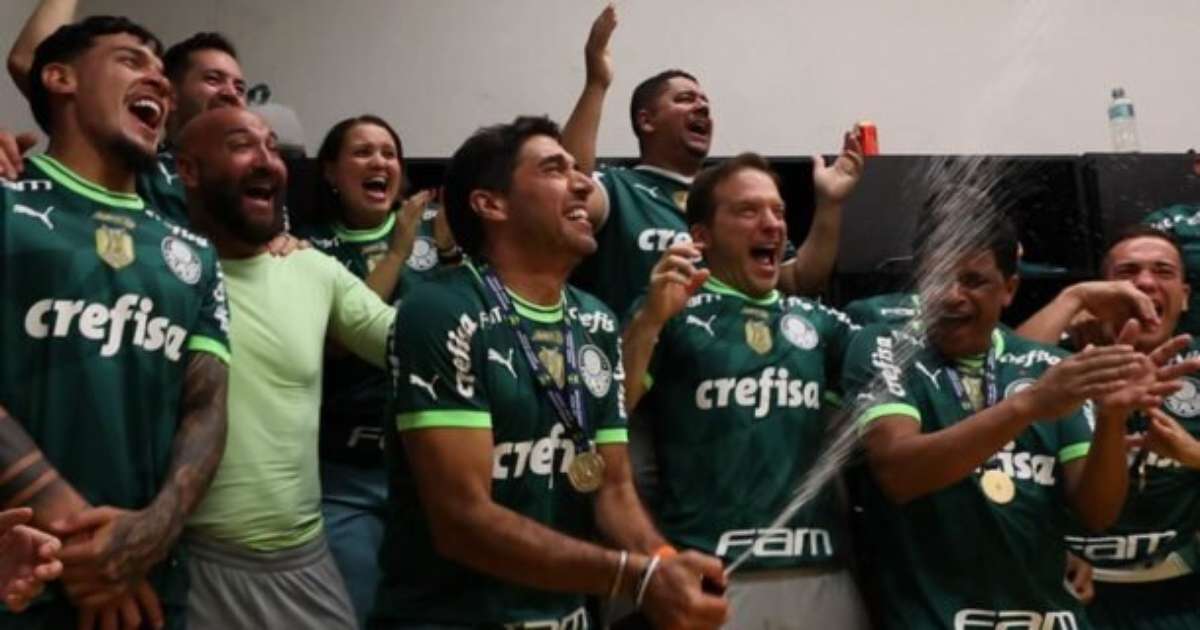 Abel Recebe Reconhecimento como Tricampeão Paulista após Anos de Dedicação