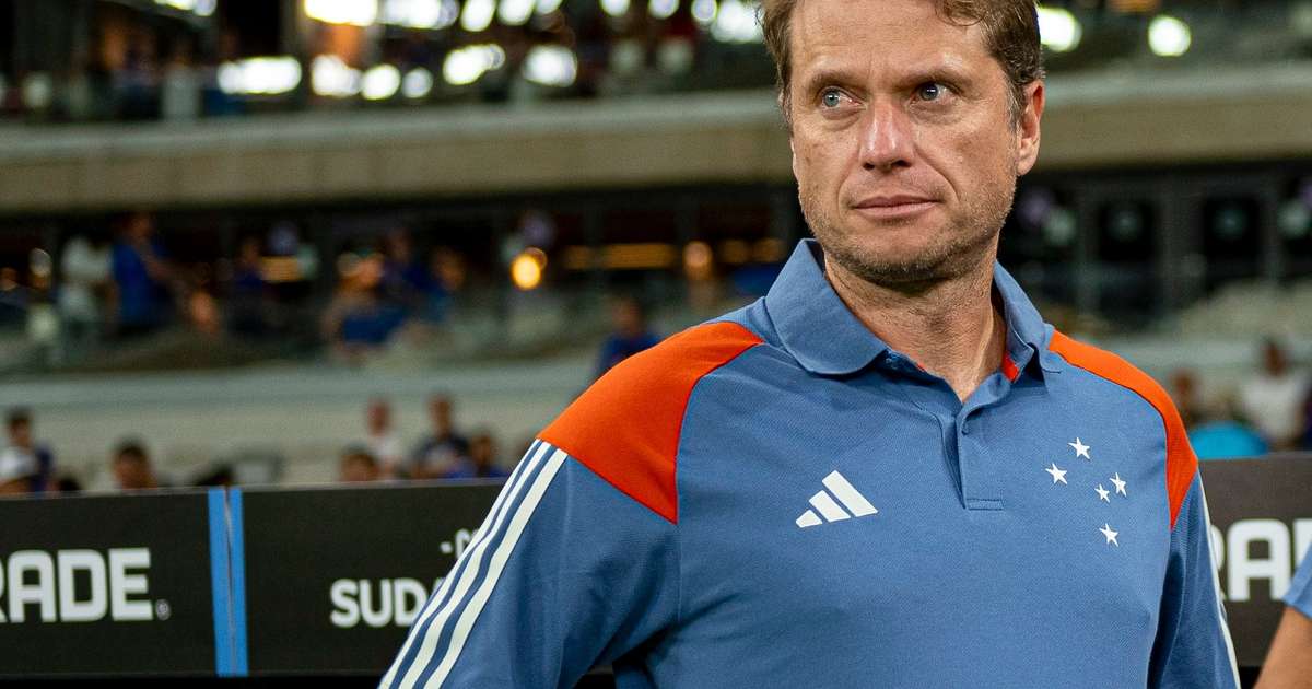 Seabra reconhece erro de Rafael Cabral em gol sofrido pelo Cruzeiro