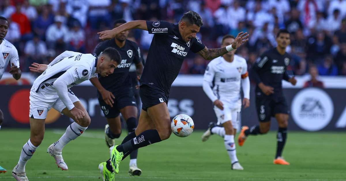 Botafogo perde para LDU na estreia de Artur Jorge e se complica na ...
