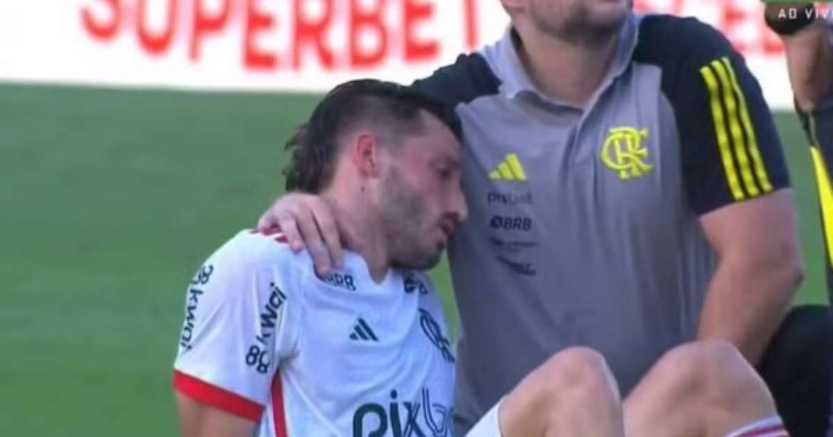 Flamengo informa sobre situação de saúde de Viña no elenco.