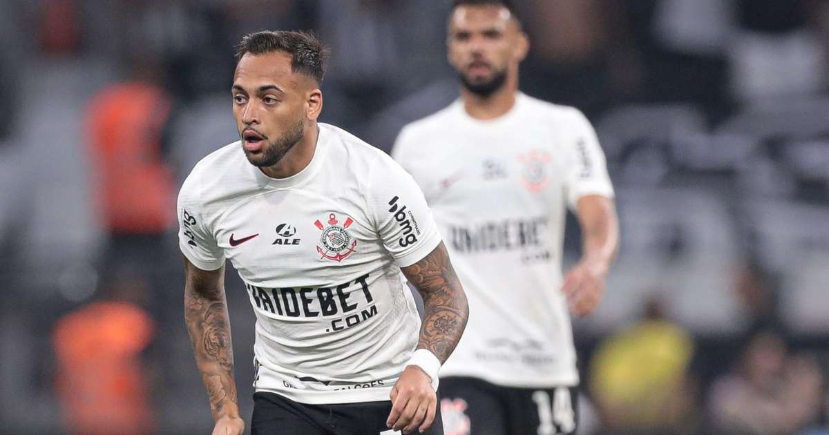 Corinthians: Maycon atua por 28 minutos e preocupa com dores no joelho.