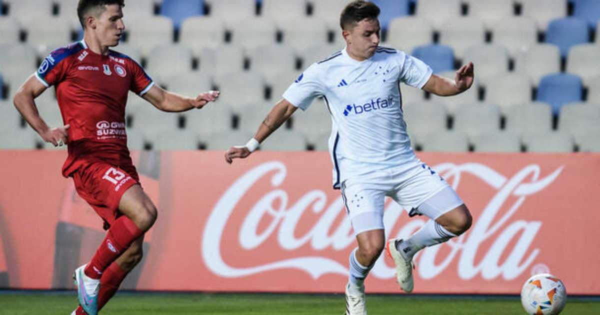 Cruzeiro empata com o fraco La Calera em jogo fora de casa