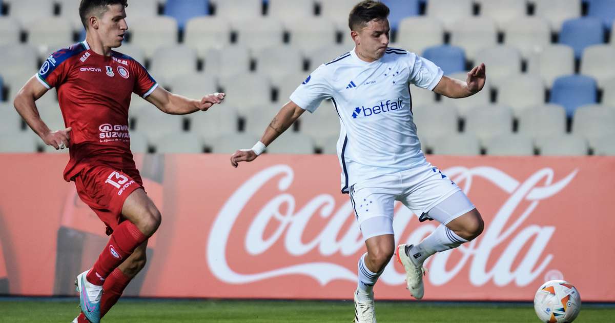 Auxiliar técnico do Cruzeiro lamenta empate e destaca desgaste após partida.