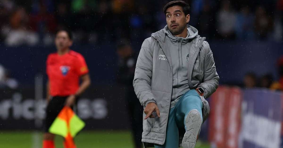 Abel e elenco motivados por escolha da diretoria em virada do Palmeiras.