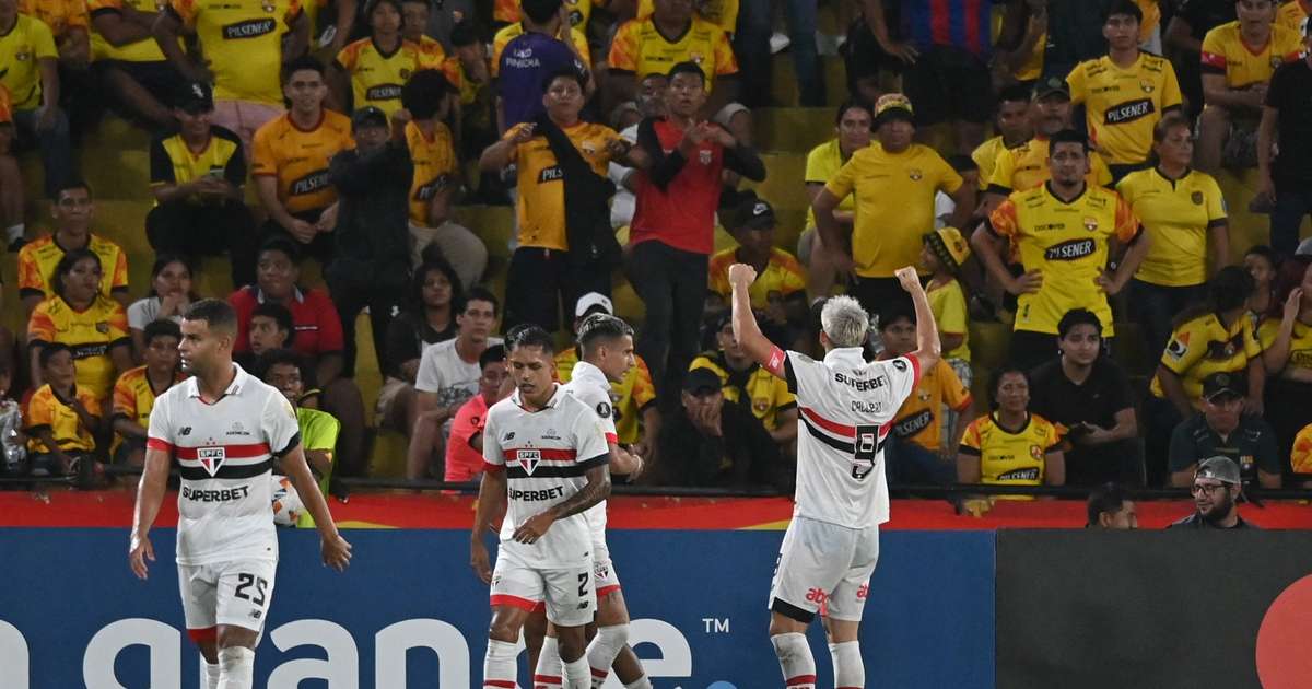 São Paulo domina estreia de Zubeldía e supera BarcelonaEQU na Libertadores. São Paulo domina estreia de Zubeldía e supera BarcelonaEQU na Libertadores.