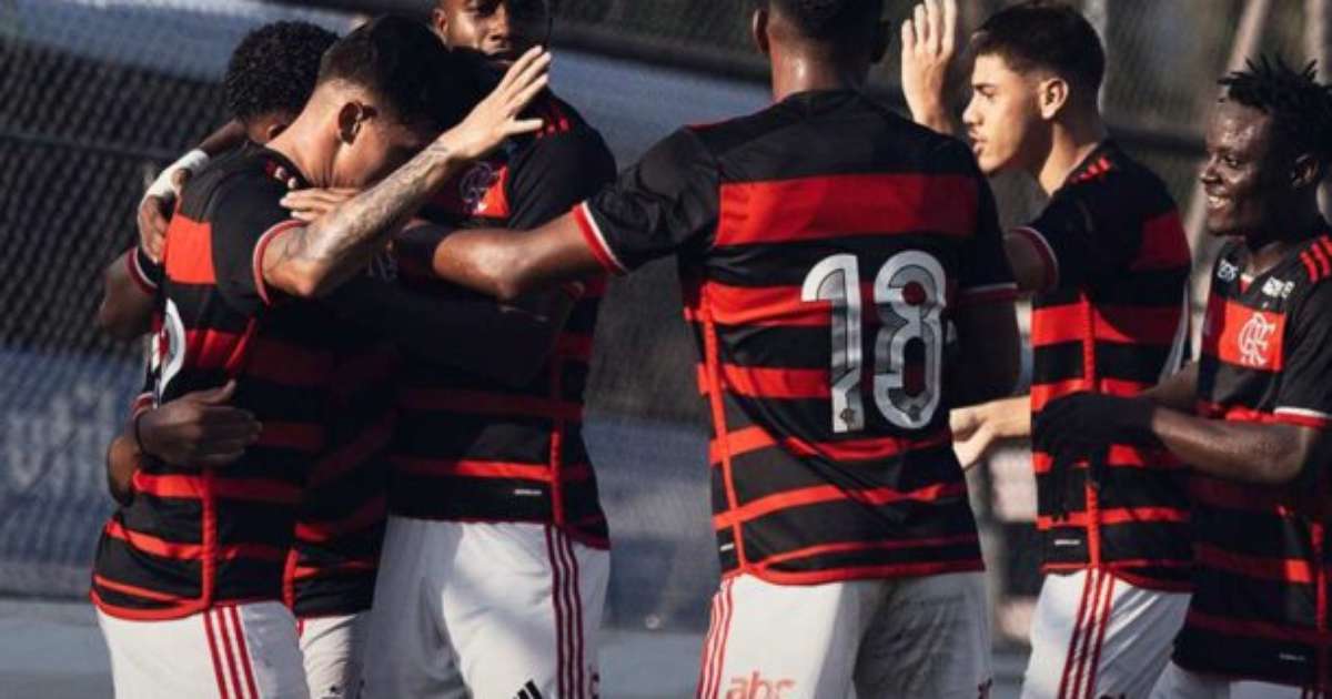 Flamengo vence Cruzeiro em partida do Brasileirão Sub-20.