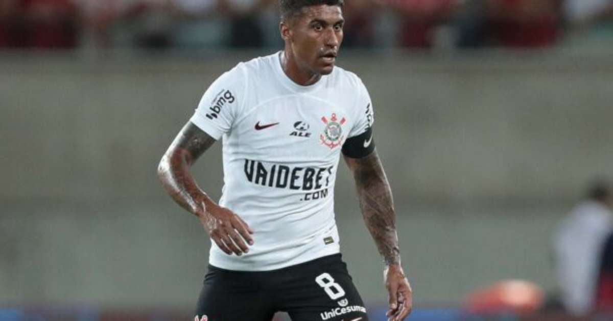 Corinthians negocia renovação de contrato com o jogador Paulinho