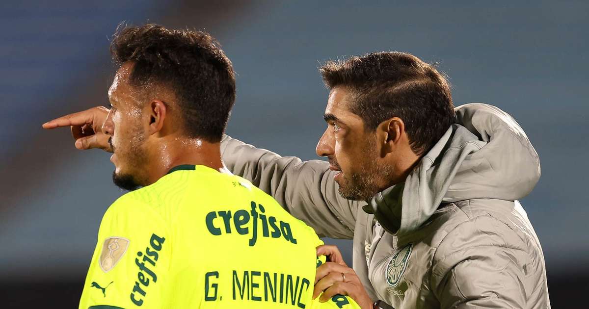 Abel Ferreira renova elenco e Palmeiras amplia leque de titulares.