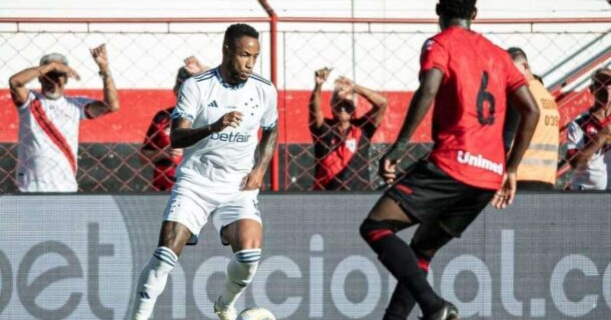 Golaço de Matheus Pereira garante triunfo do Cruzeiro sobre adversário.