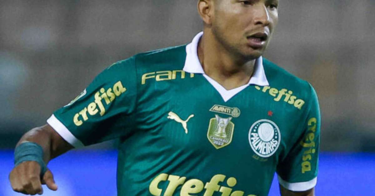Rony nega descontentamento com técnico Abel Ferreira no Palmeiras.