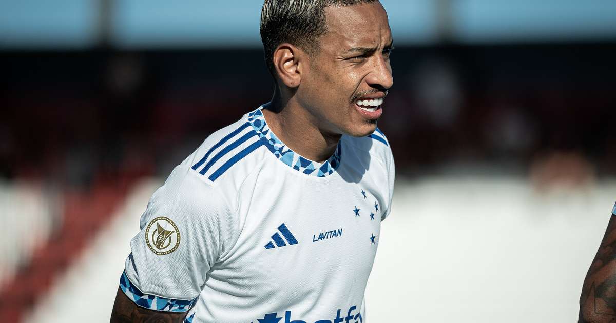 Matheus Pereira, destaque do Cruzeiro, apoia paralisação do Brasileirão.