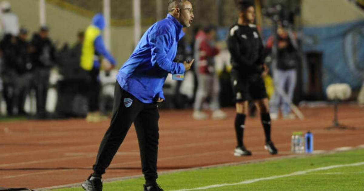 Técnico do Bolívar destaca carência da equipe diante do Flamengo