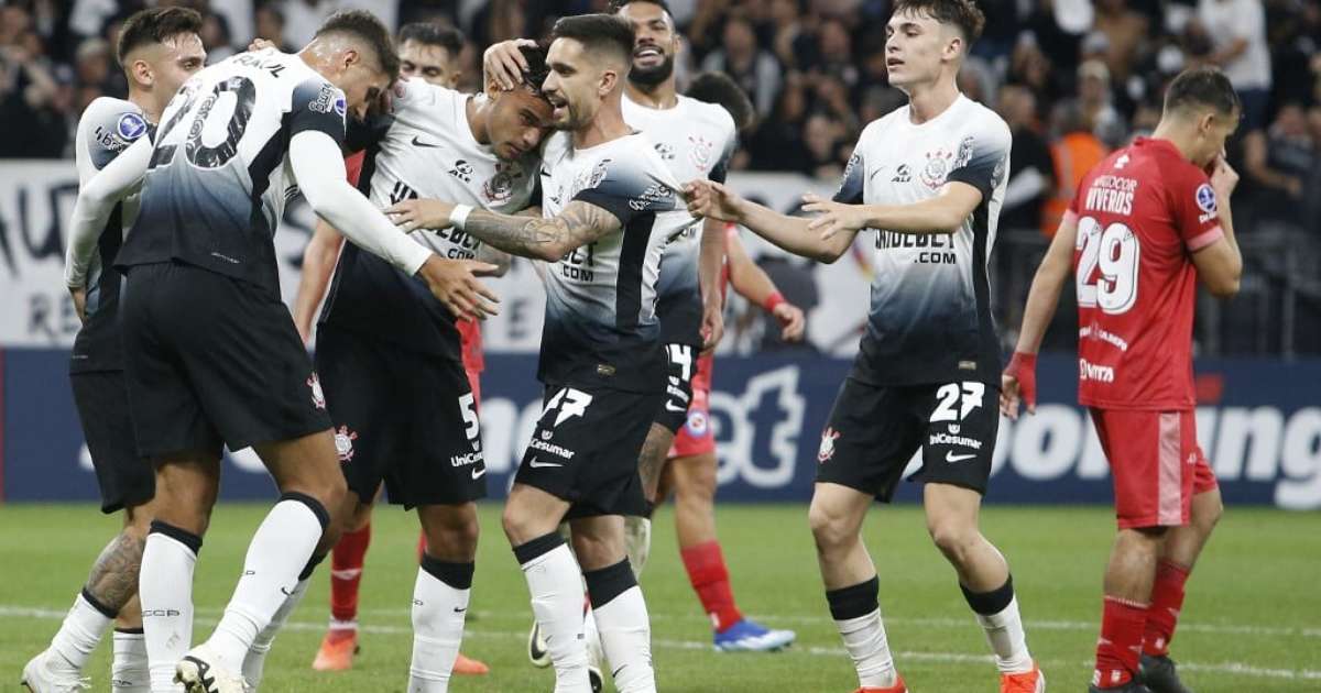 Assista aos Melhores Momentos de Corinthians 4 x 0 Argentinos Juniors na Sul-Americana