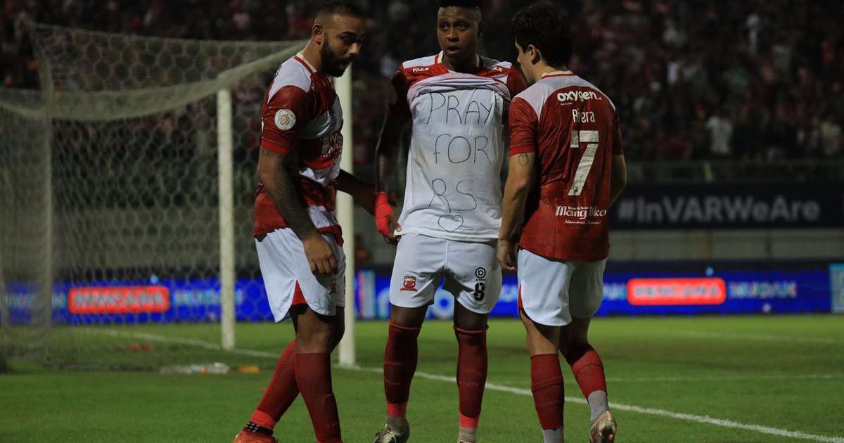 Ex-flamengo destaca-se na Ásia com gol e homenagem ao RS