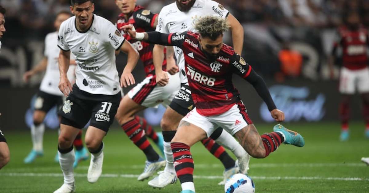 Gabigol fala sobre a perda da camisa 10 do Flamengo: Cabe a mim respeitar