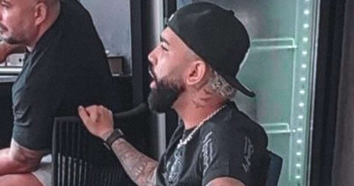 Torcida do Flamengo critica postura de Gabigol após episódio polêmico