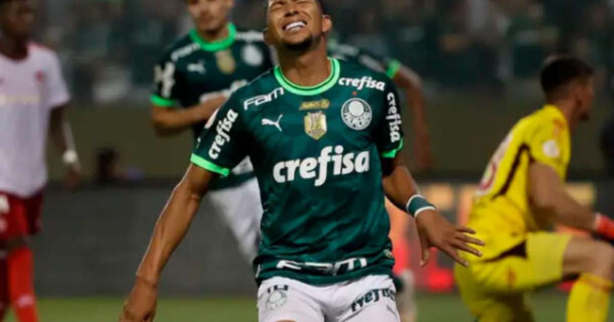 Empresário de Rony confirma interesse do Cruzeiro, mas Palmeiras é prioridade.