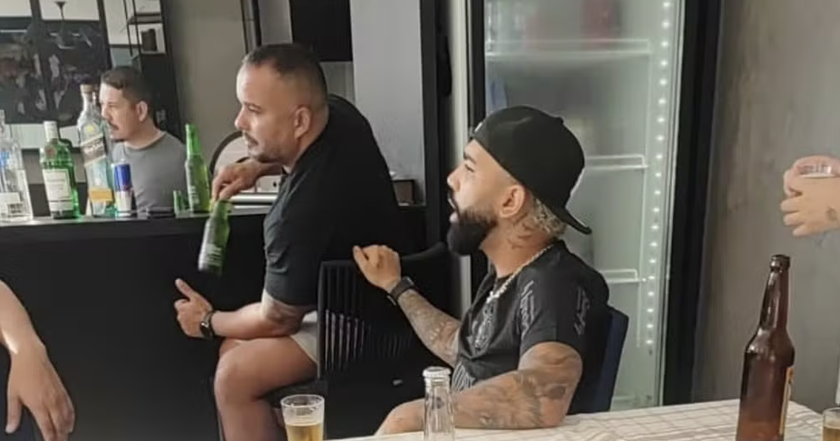 QUERO MUITO FICAR! Gabigol confessa uso de camisa do rival e pediu desculpas aos torcedores