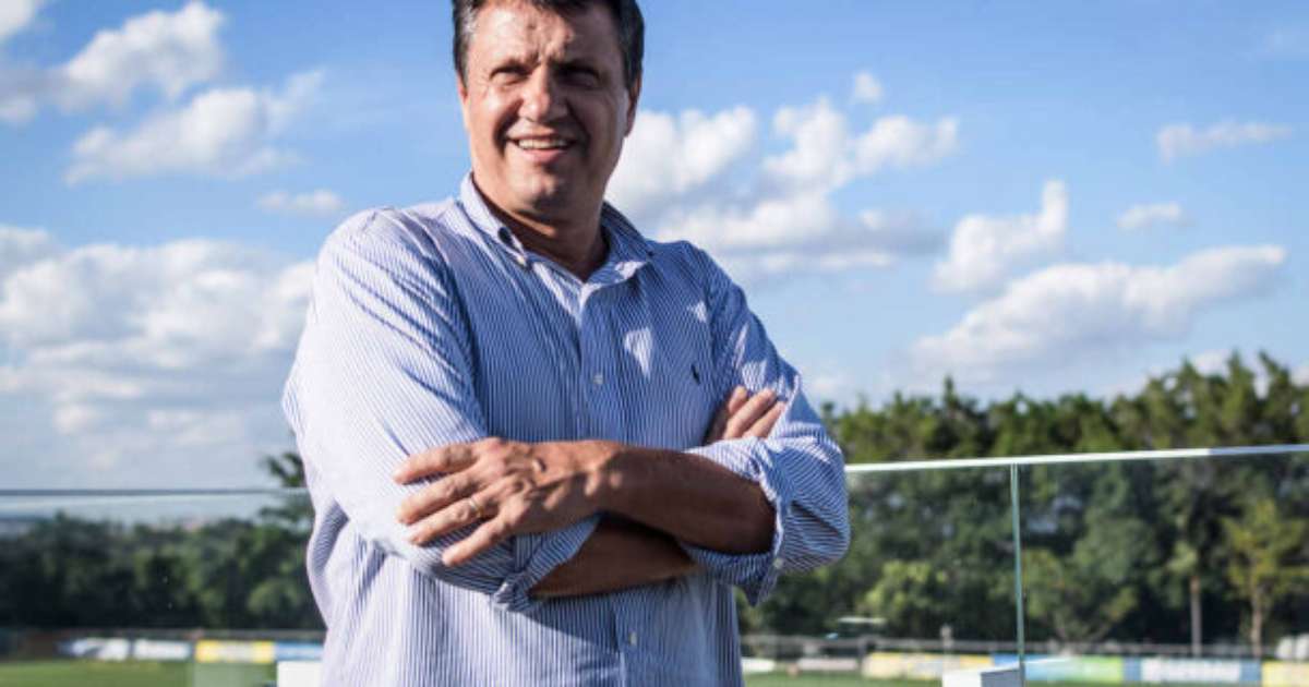 Cruzeiro anuncia Adilson Batista como novo diretor geral da base