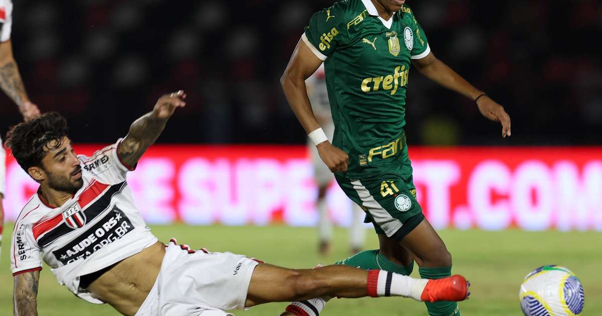 Abel Ferreira envia mensagem ao Chelsea após transferência de Estêvão do Palmeiras