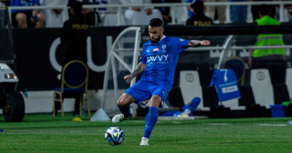 Cruzeiro monitora Michael, destaque do Al-Hilal no mercado de transferências