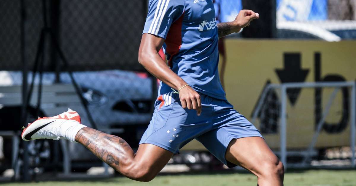 Cruzeiro assina contrato com zagueiro do Porto