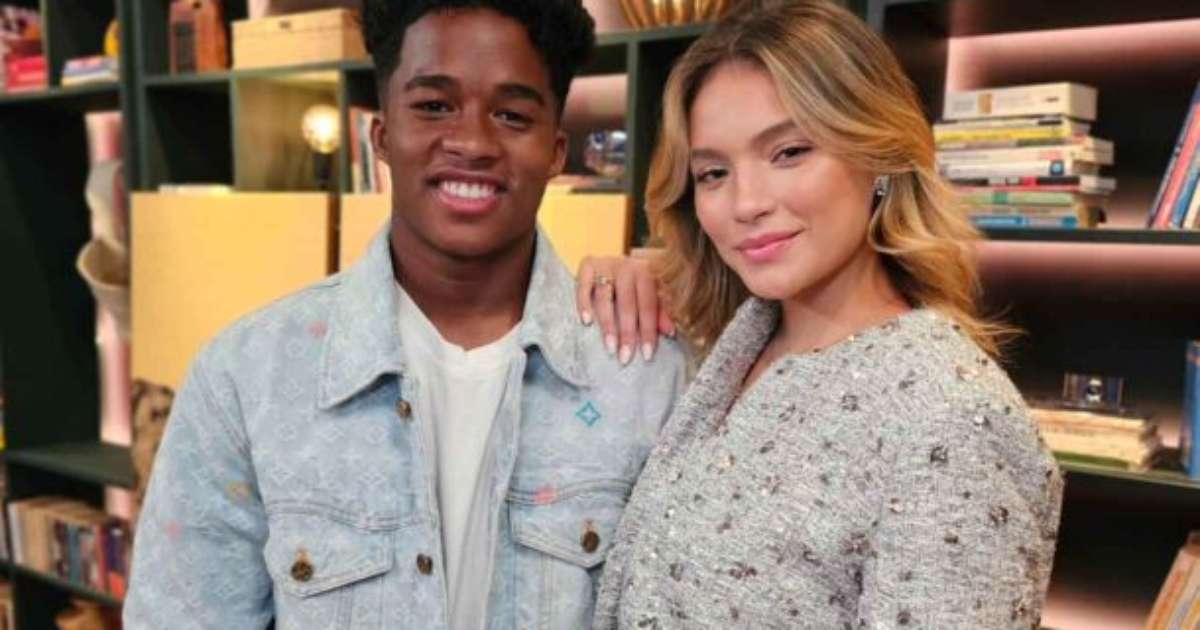 Endrick mantém visual inalterado após desaprovação da namorada.